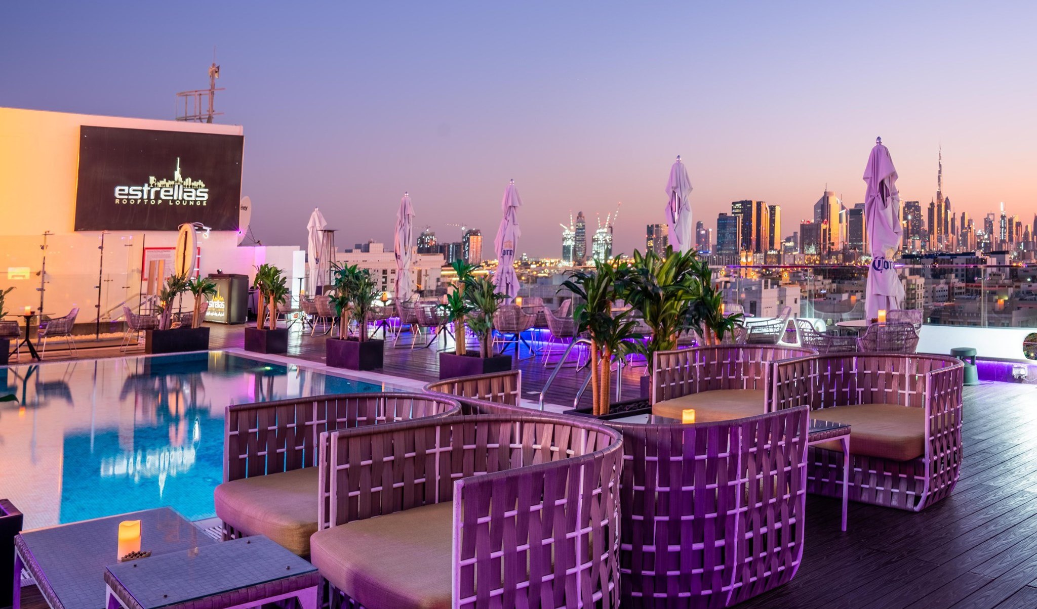 Estrellas Rooftop Restaurant & Shisha Bar in Dubaï Chichamaps